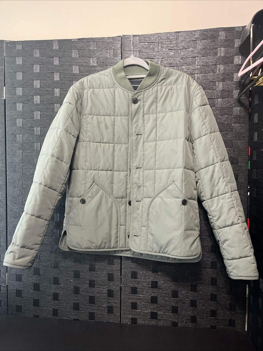 Club Monaco Mens Green Lightweight Quilted Puffer Jacket Size XS Note: See Pics